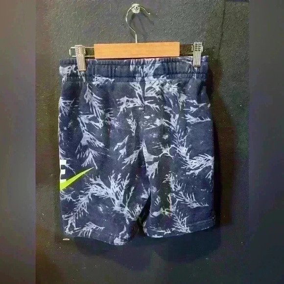 Boys Nike Blue White Tie Dye Cotton Shorts Large - Picture 4 of 4
